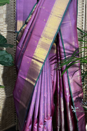 Lilac Vairaoosi (Diamond Needle) handwoven pure Kanchipuram Silk saree with intricate pallu