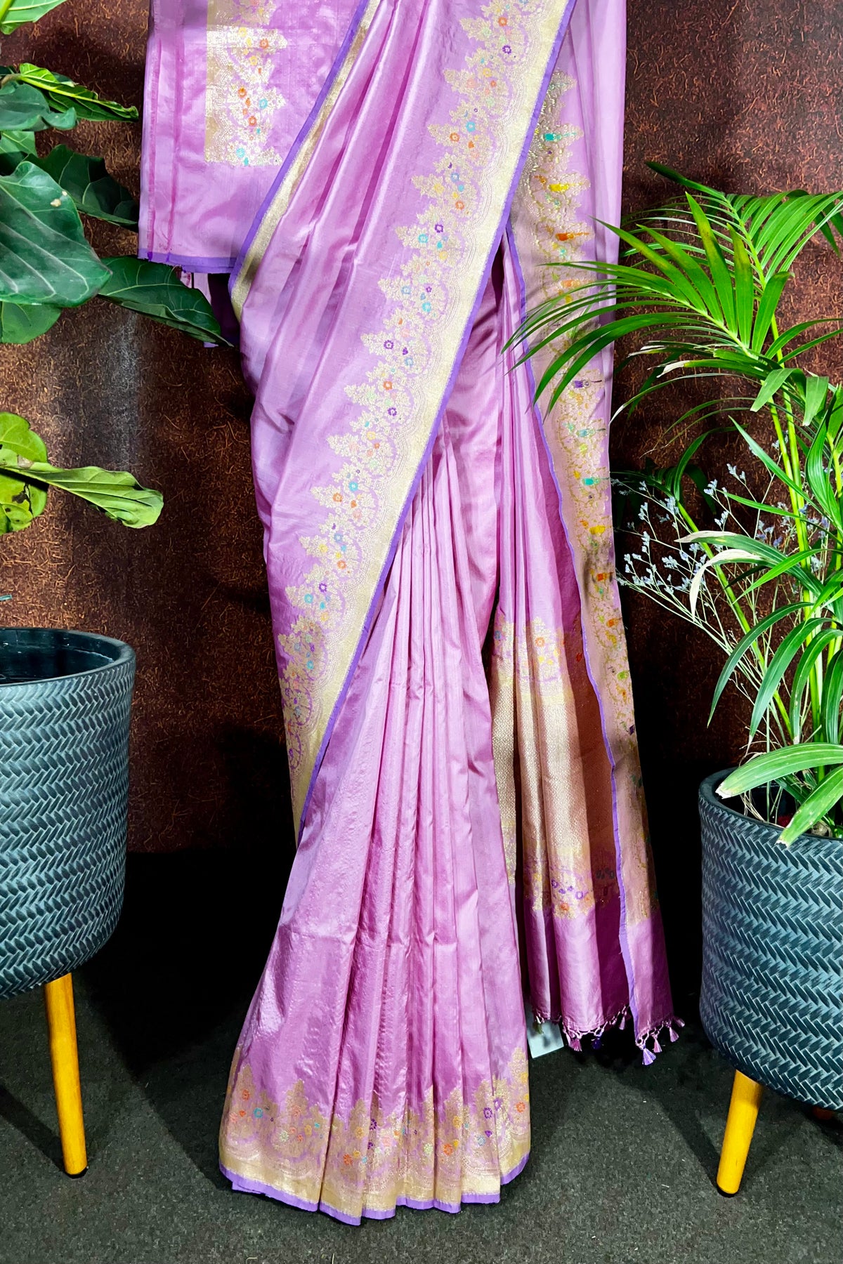 Handwoven Mauve Banarasi katan silk saree with meenakari zari border