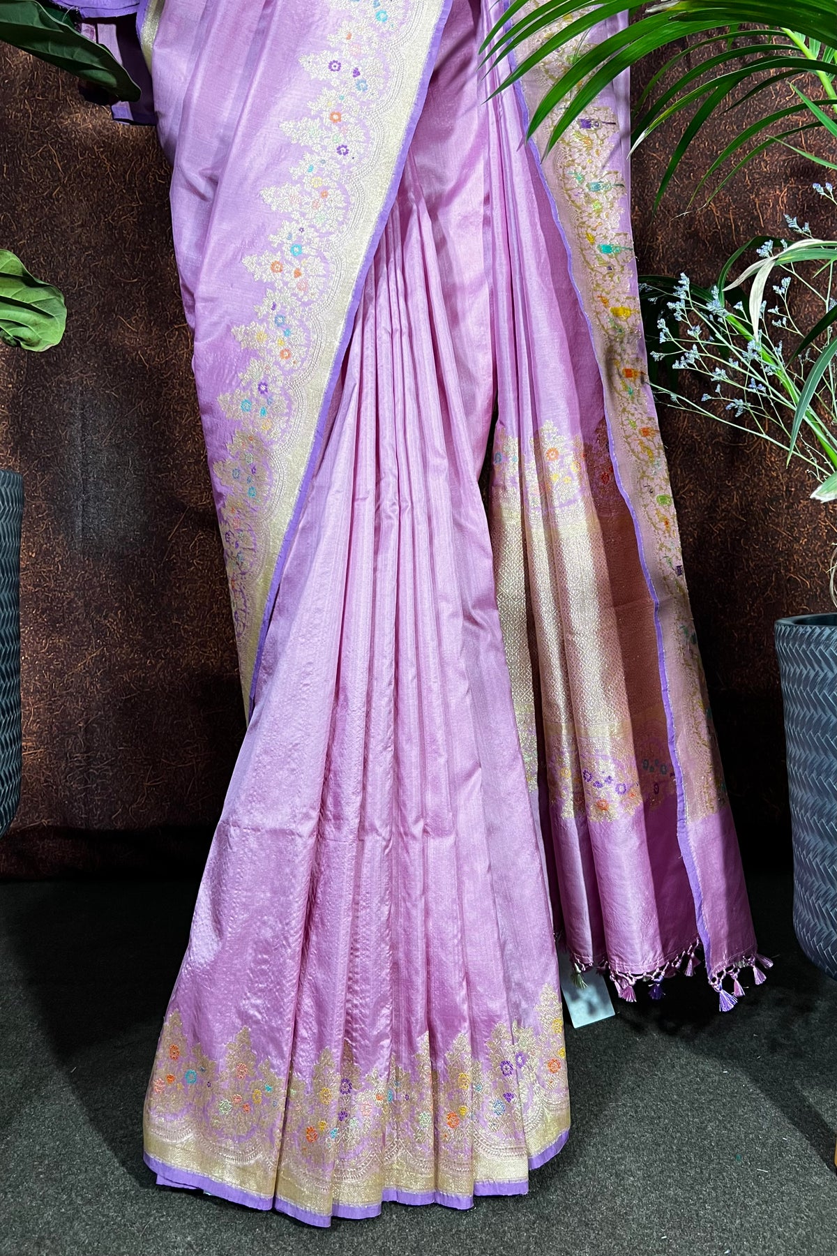 Handwoven Mauve Banarasi katan silk saree with meenakari zari border